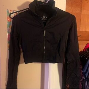 •Cropped Fitted Workout Jacket
•No Brand
•Small